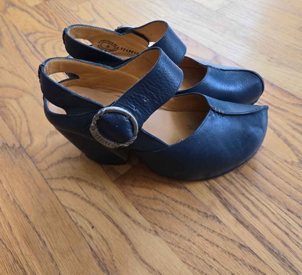 John Fluevog Black Mules Classic Comfort